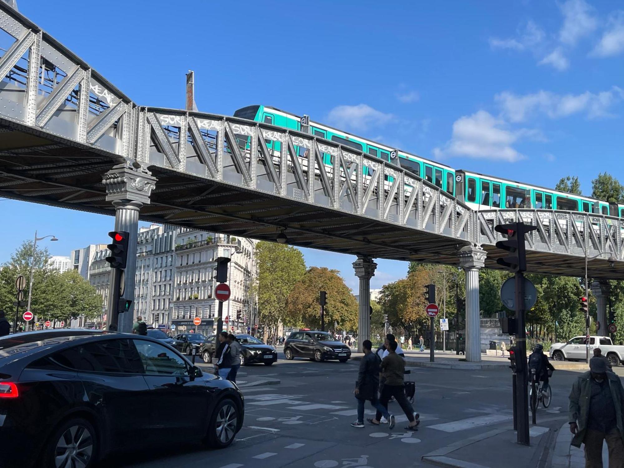 Gare Du Nord Apartment Paris
